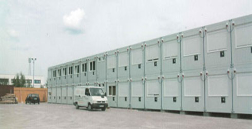 Großcontaineranlage m. 66 AWO